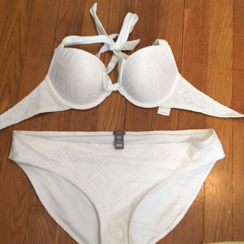 Crotchet white bikini